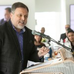 Keynote speaker Tim Wise at the symposium on diversity.