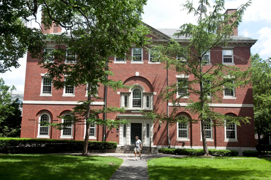 Harvard College Launches Service Starts With Summer Program Harvard 