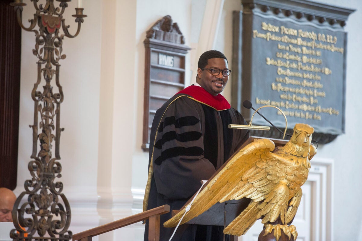 Jonathan Walton, who assumed leadership of the Memorial Church in 2012, will step down this summer to join Wake Forest University School of Divinity, Harvard announced today.