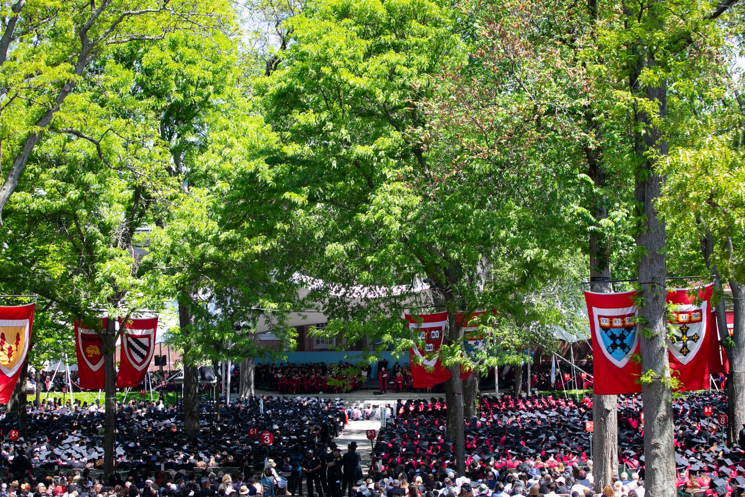 2018 Commencement feature photograph
