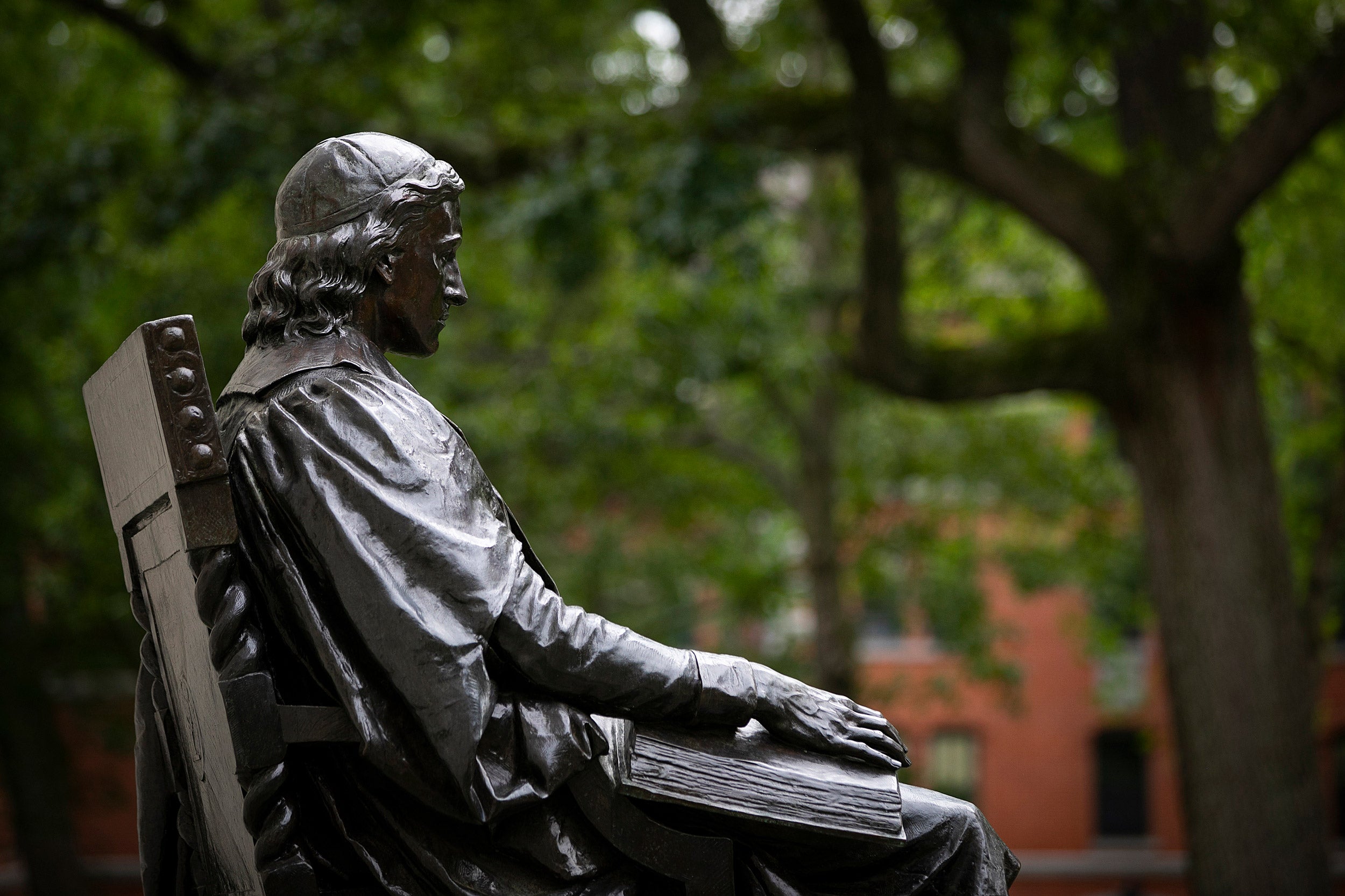 The Harvard Gazette																							The Harvard Gazette																							Big statue on campusBig statue on campusBacow urges listeners to welcome civil discourseBacow urges listeners to welcome civil discourse
