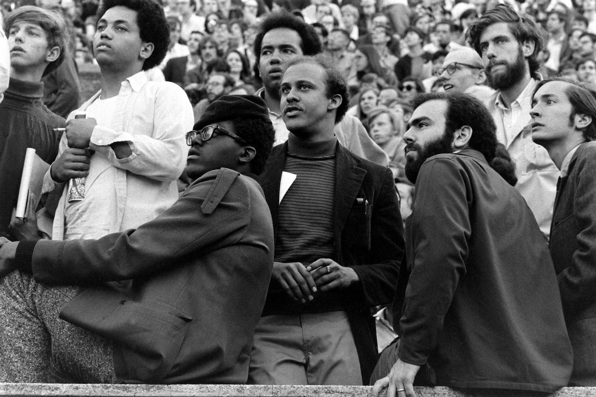 Students protesting.