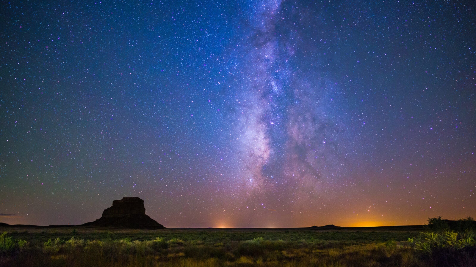 Milky Way rises above Fajada Butte.