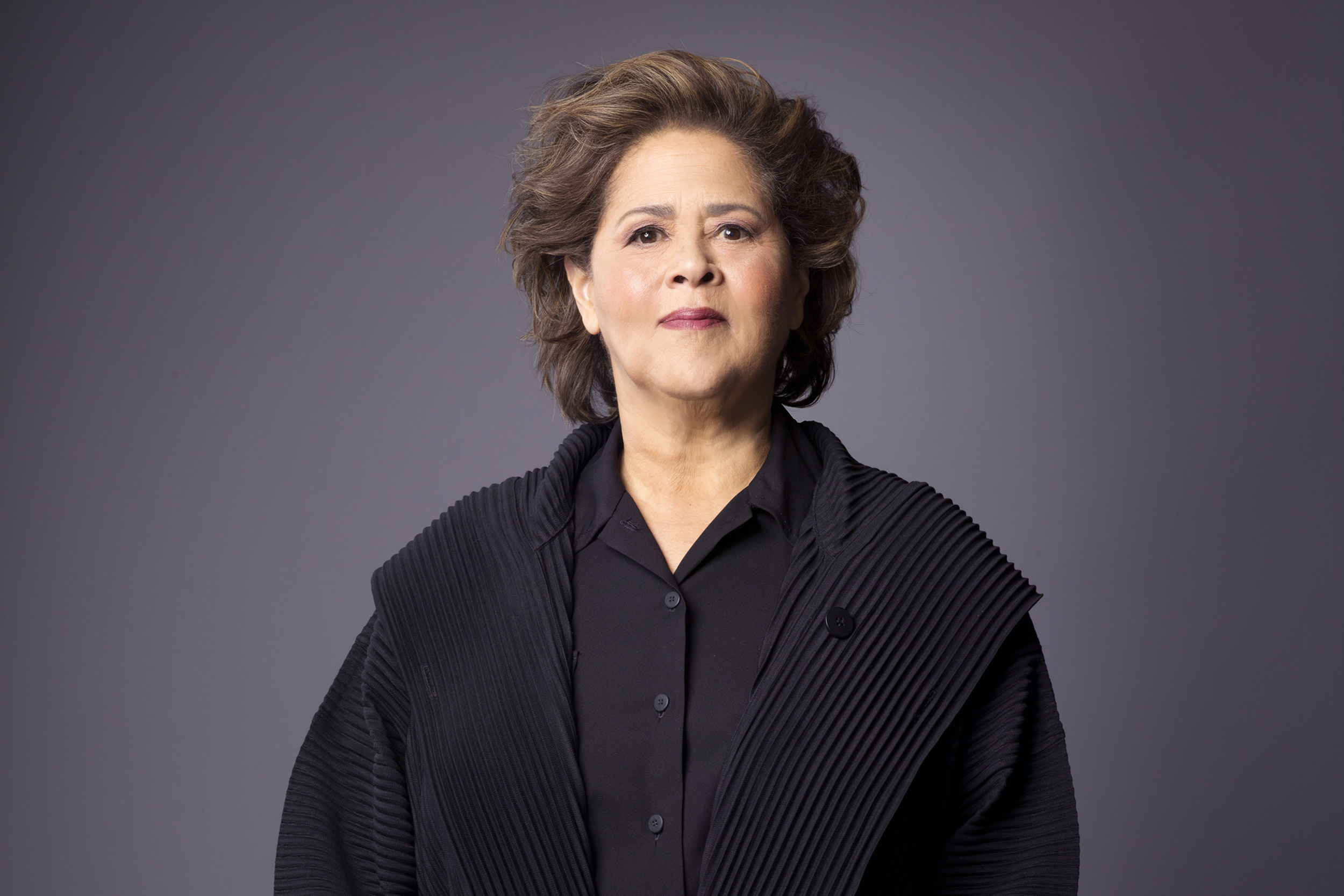 Anna Deavere Smith.