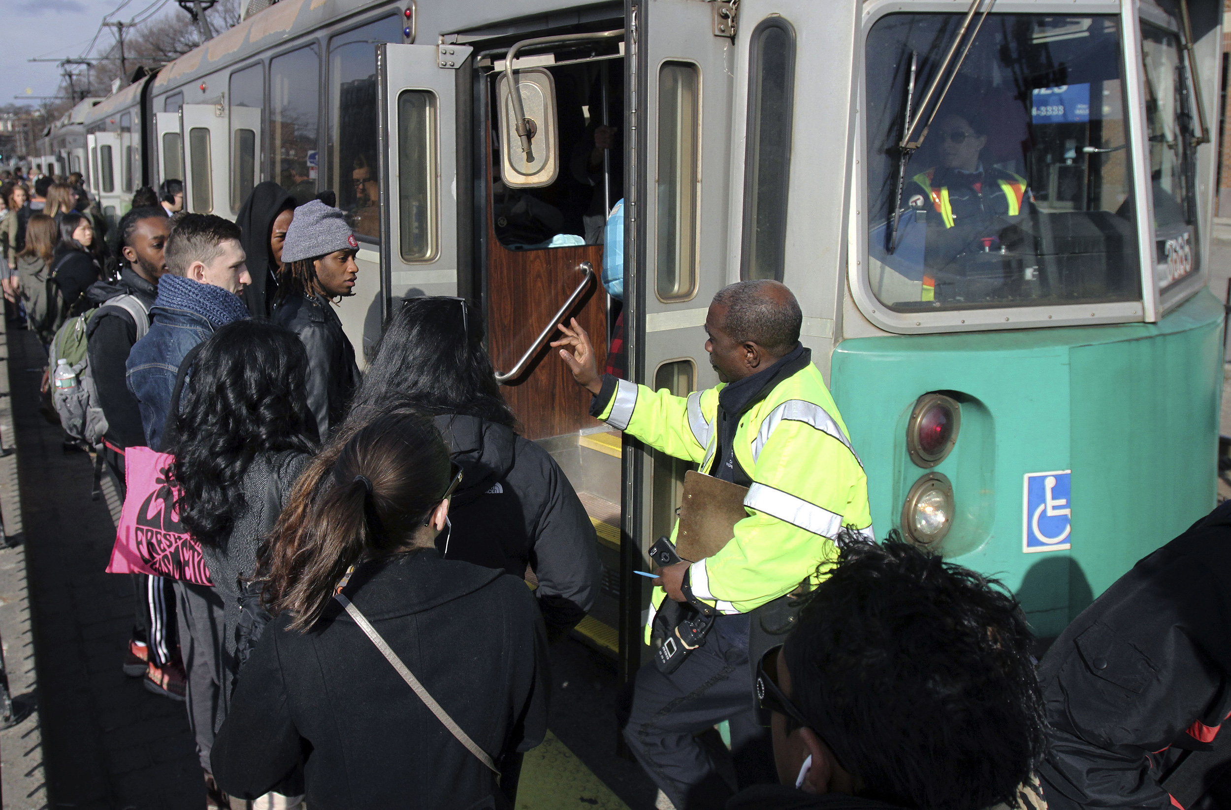 make public transport free speech