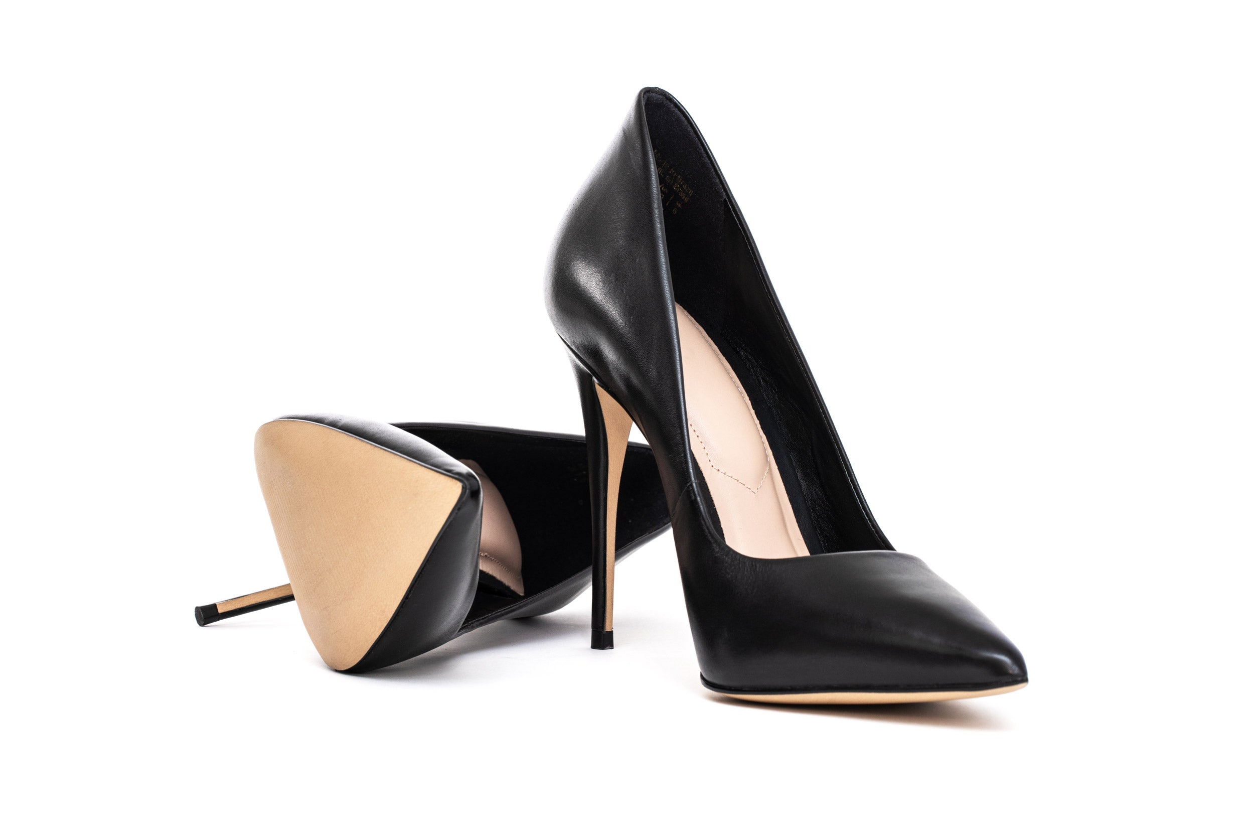 Harvard talk examines effects of high heels at work pic