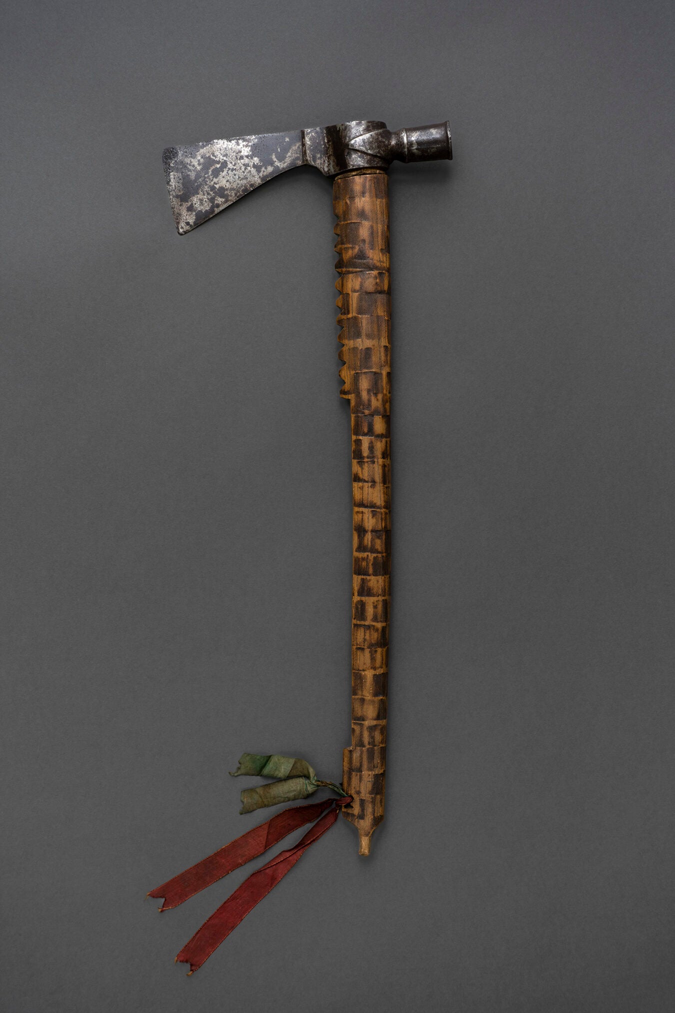 Pipe tomahawk returned to White Earth tribe.
