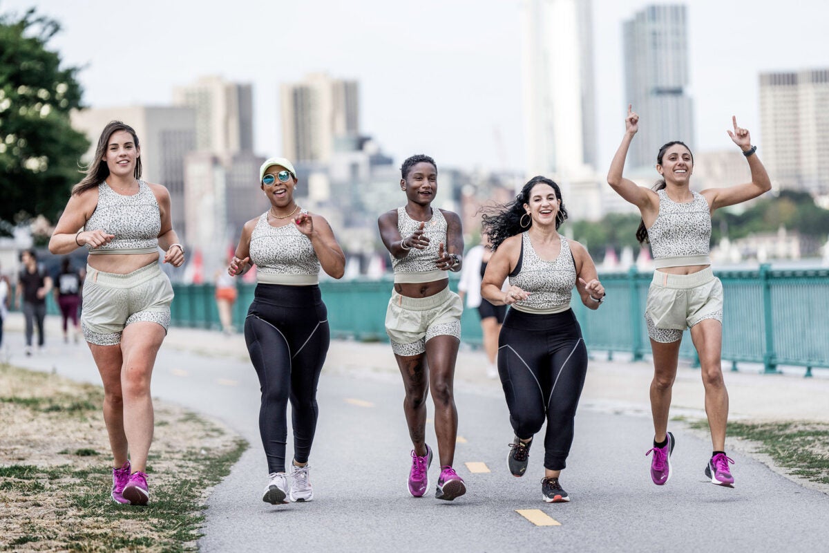 Erin Wallace, Angel Babbitt Harris, Abeo Powder, Elaine Kordis, Alia Qatarneh run the 2022 Boston 10K for Women. (Courtesy of PUMA / PUMA Running)