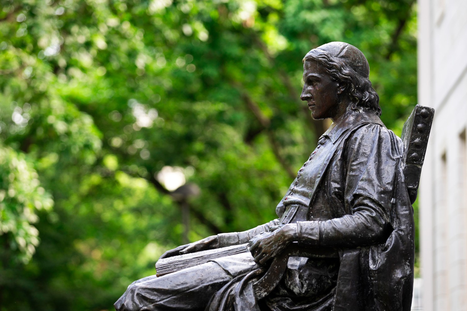 John Harvard Statue.