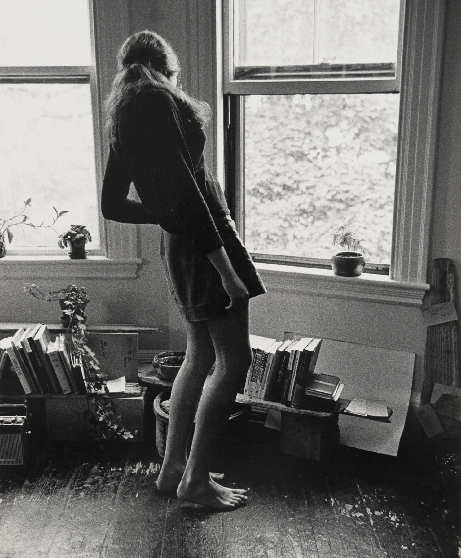 “Susan, 44 Irving Street, Cambridge, MA,” 1971, gelatin silver print.