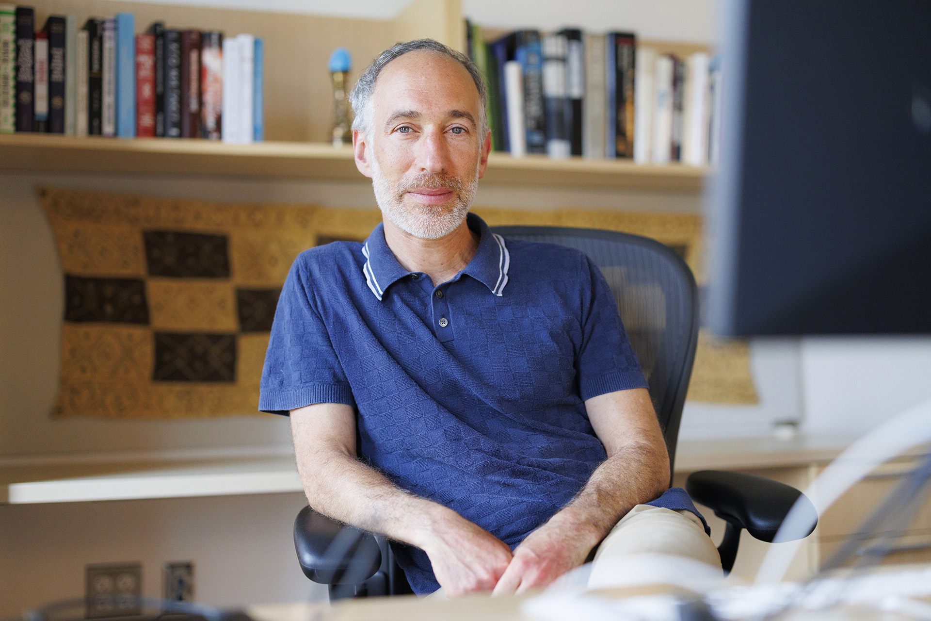 His lab's ancient DNA studies are rewriting human history - Harvard Gazette