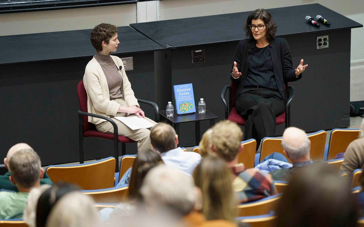 Nicole Rust speaking at Harvard Science Center.