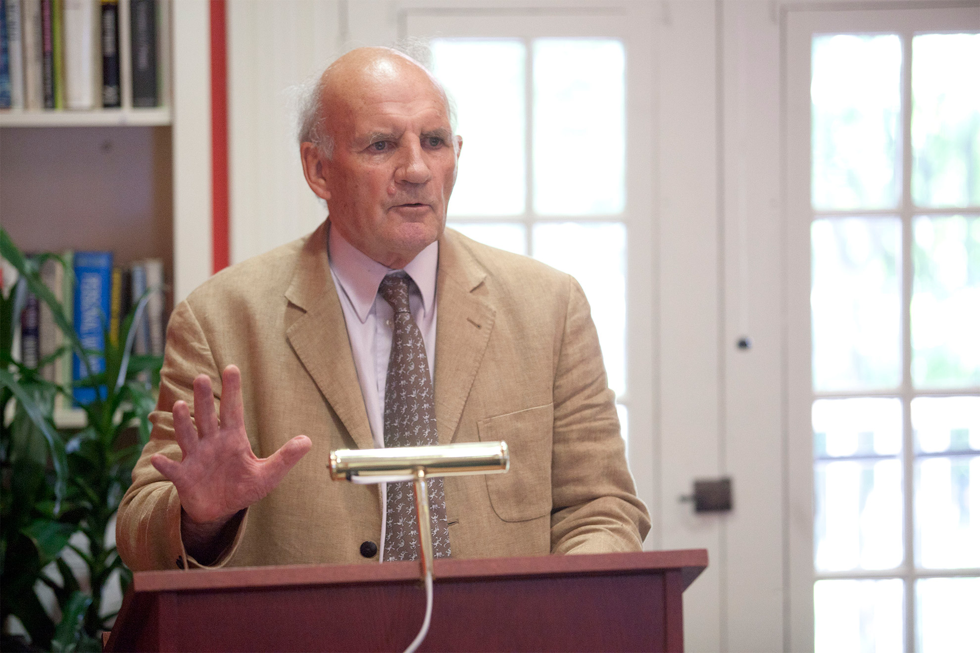 Memorial Minute for Roger Owen , 83- Harvard Gazette