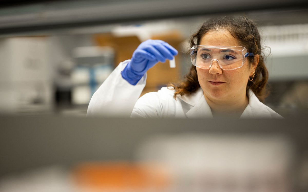 Olivia Hogan-Lopez in the lab.