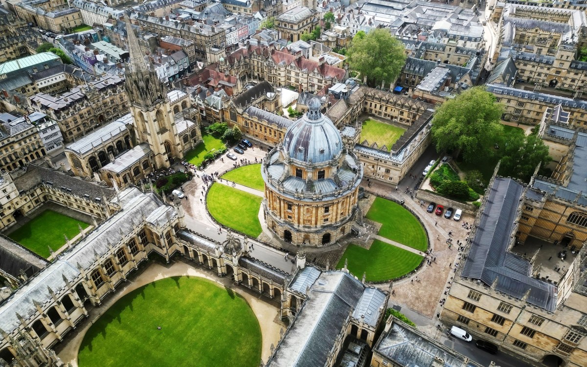 Aerial view of Oxford University.
