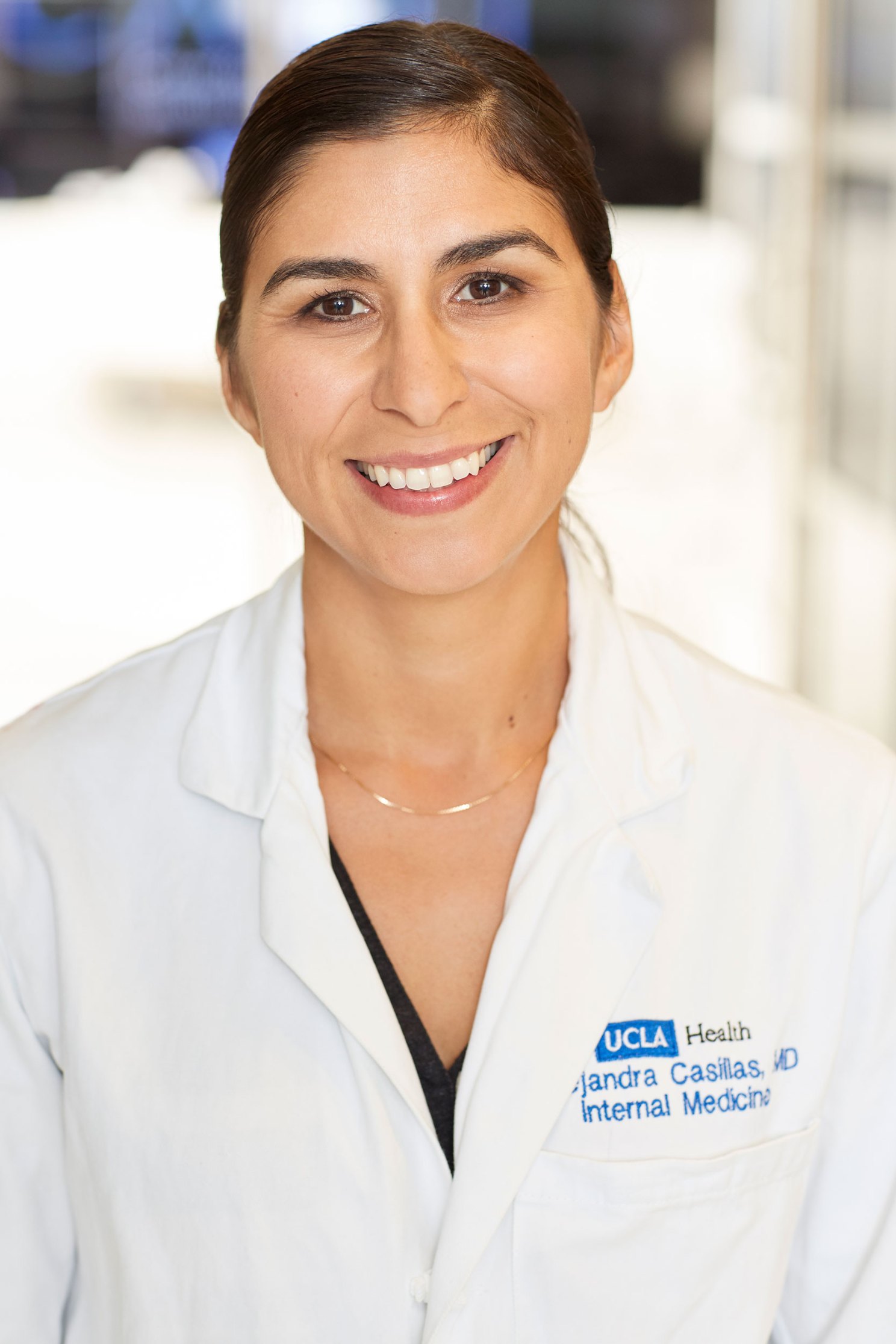Alejandra Casillas ’01, M.D. ’05.
