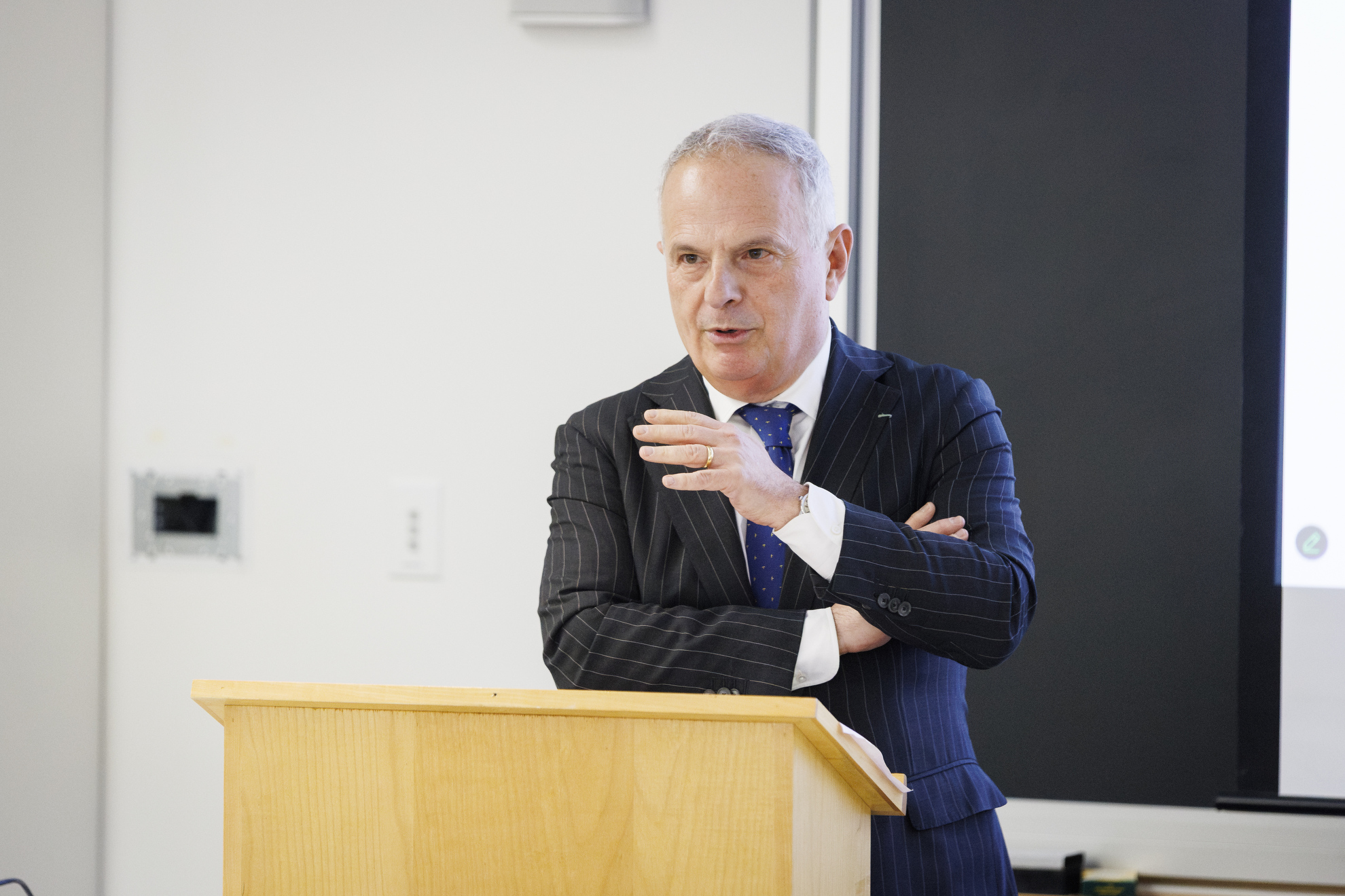 How U.S. ties to Japan help manage rising challenge of China - Harvard Gazette