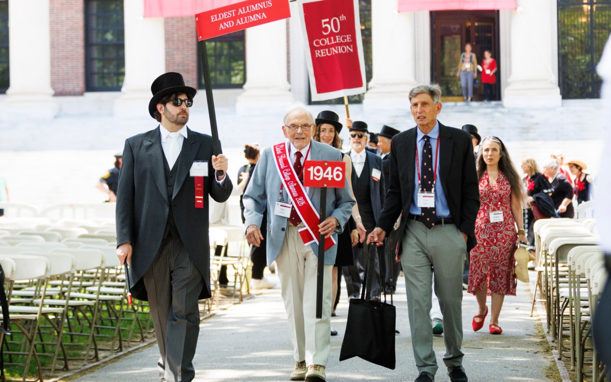 Eldest Harvard College alumnus Bill Dubey ’46, processes into Tercentenary Theatre on Harvard Alumni Day, 2026.