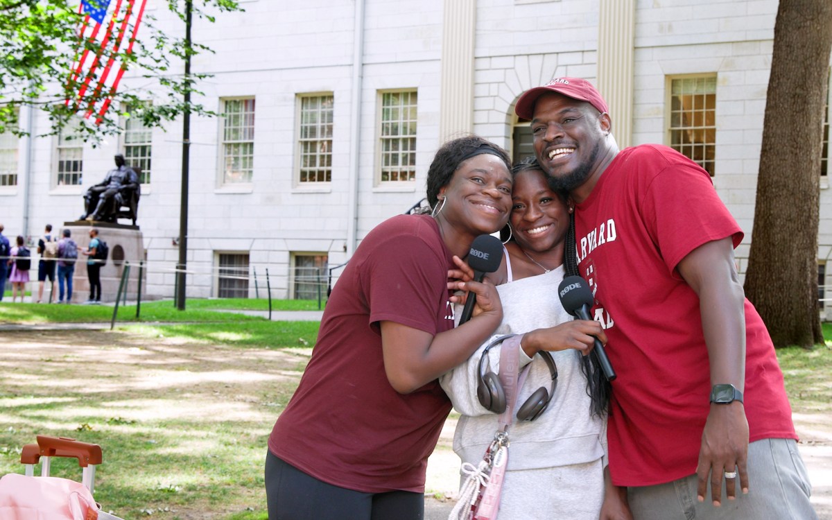 First-year student Kyla with family in Harvard Yard.
